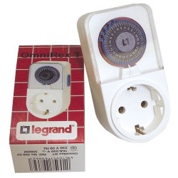Programmateur LEGRAND Omnirex prise française